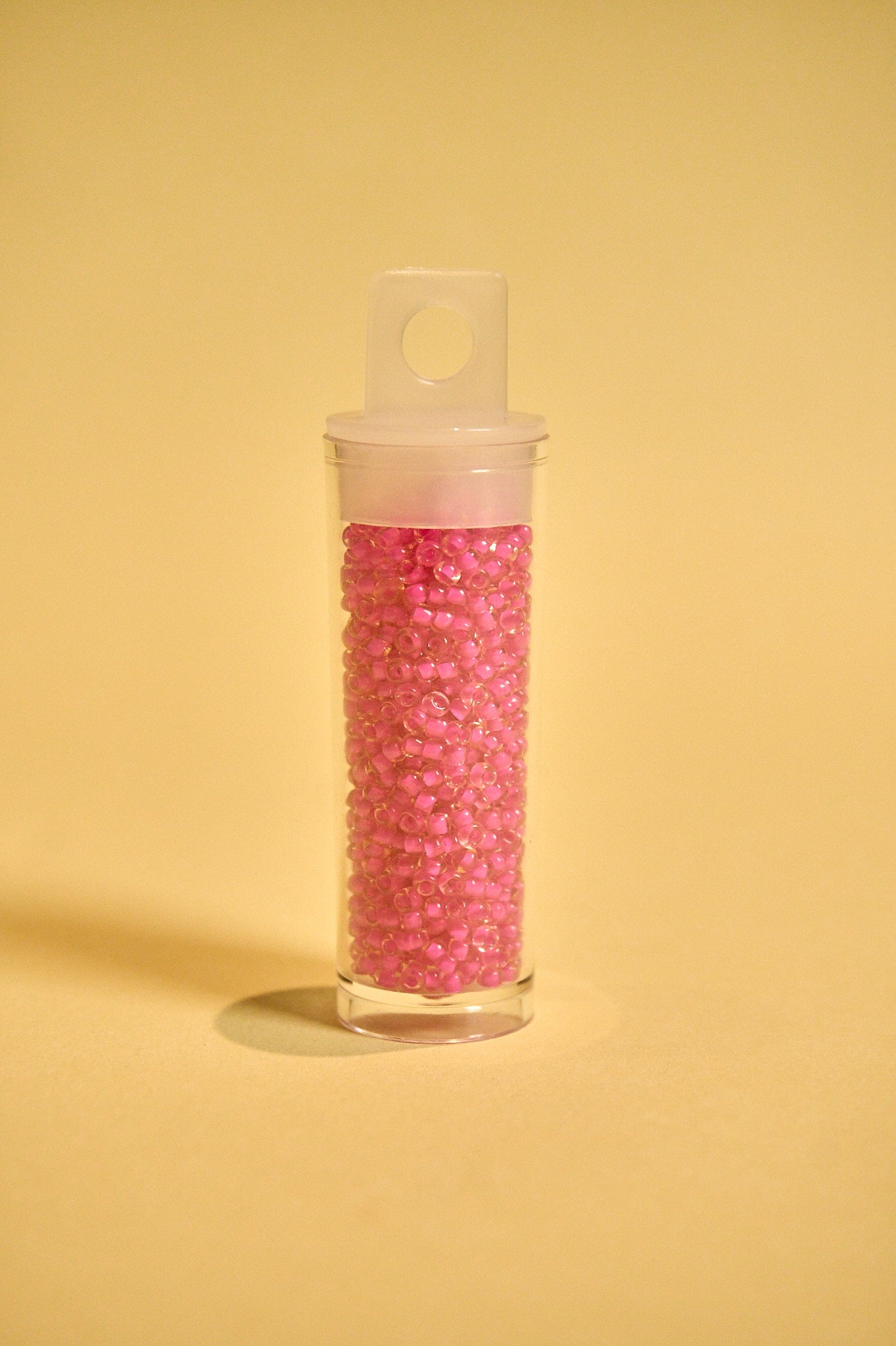 Mostacilla Rocalla FGB 11/0- semicalibrada 10grs | FUCSIA TRANSPARENTE