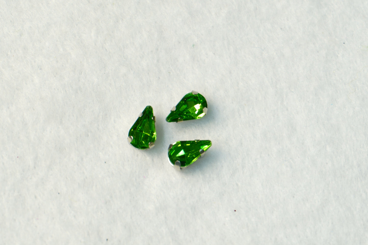 Cristal engarzado verde- gota