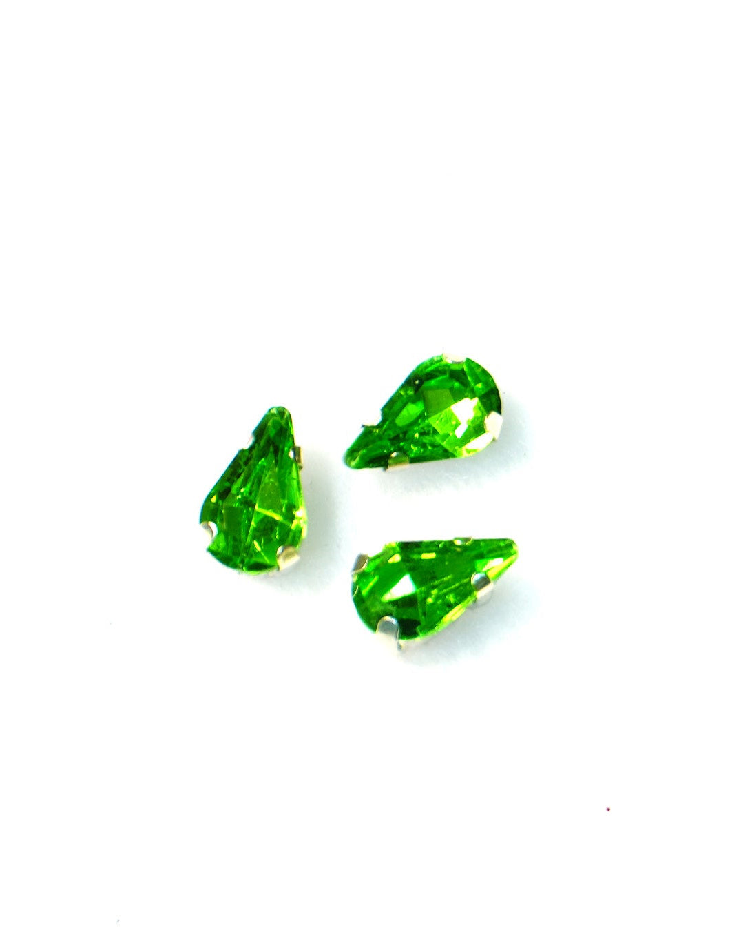 Cristal gota verde 5x8mm/ 10 unidades BASE PLATEADA