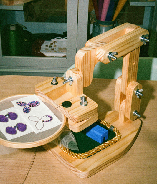 Soporte articulado para bastidor