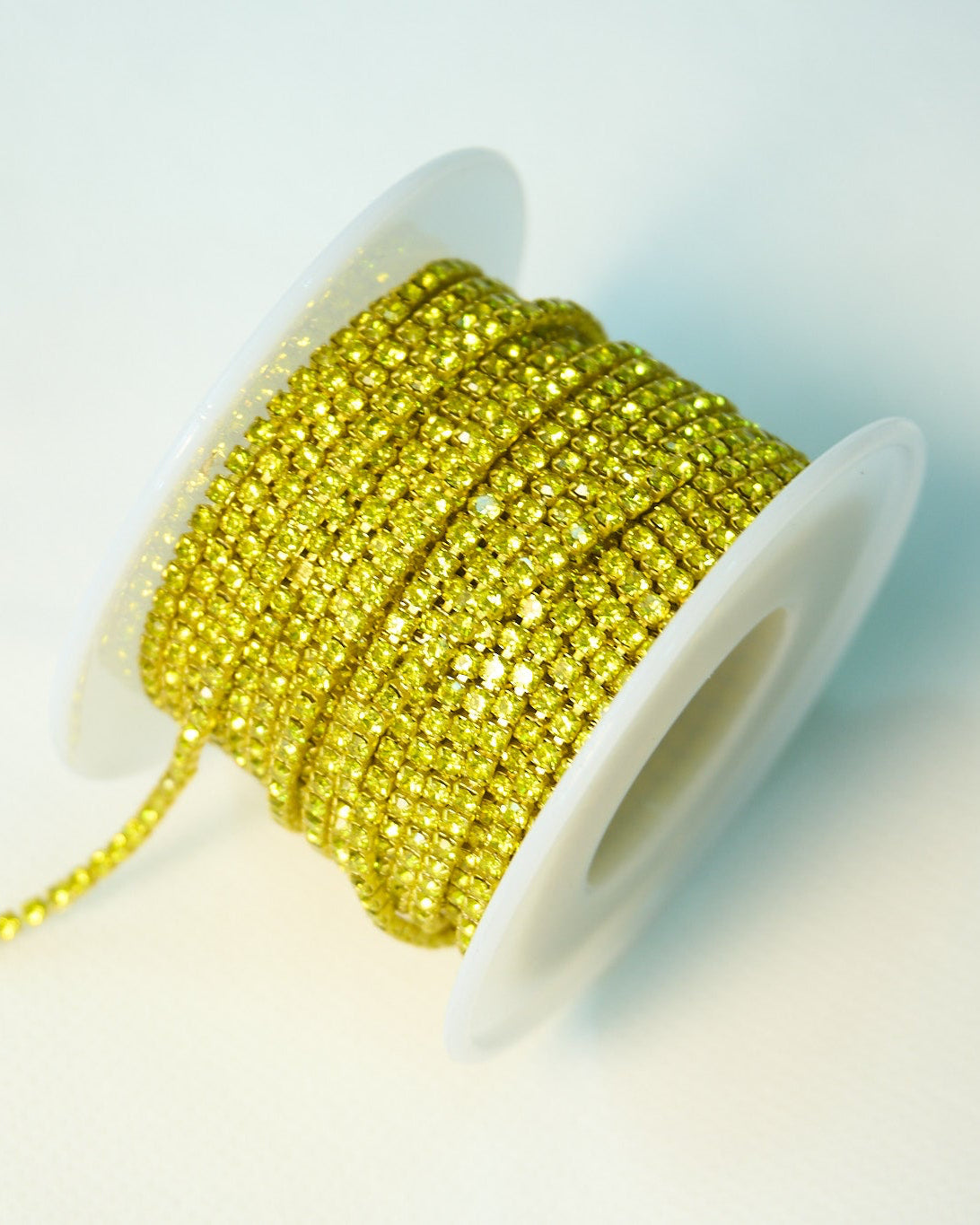 Strass 2mm Amarillo/  1 metro