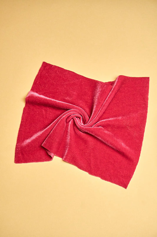 Tela terciopelo elasticado/ FUCSIA 29X21