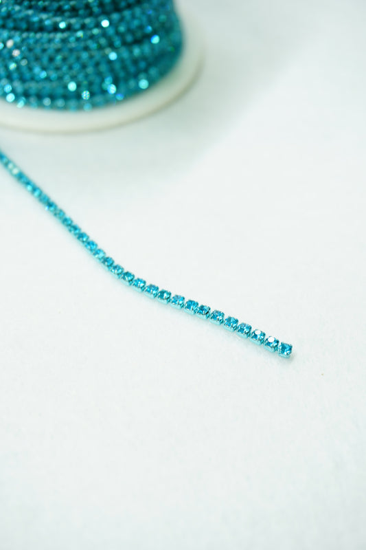 Strass 2mm celeste/  1 metro