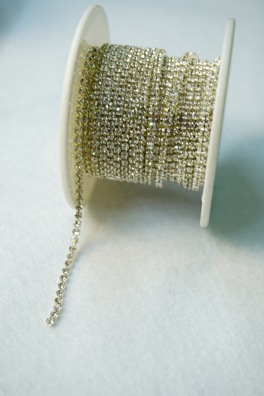 Strass 2mm Plateado/  1 metro